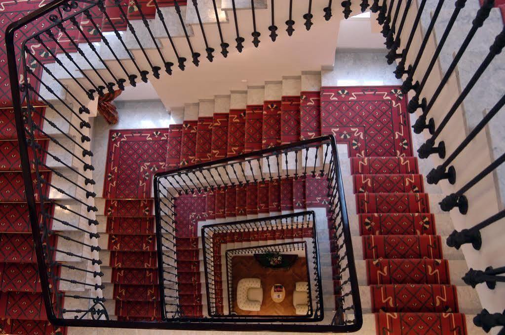 Grand Hotel Des Ambassadeurs Мантон Екстер'єр фото
